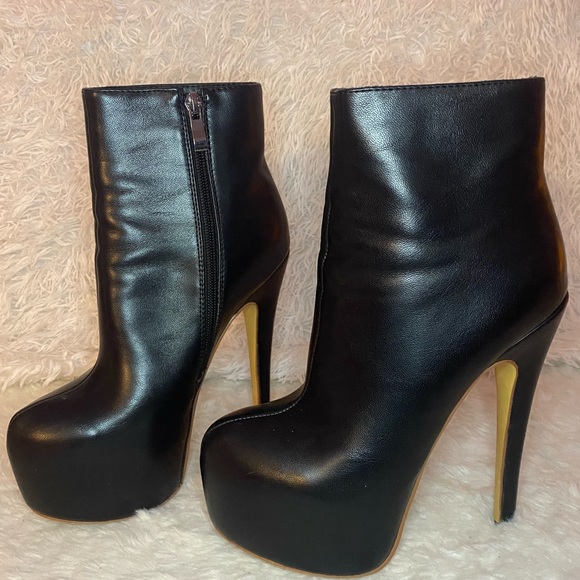 Black Faux Leather | Platform Pump | Six Inch Heeled Bootie - Picture 9 of 12